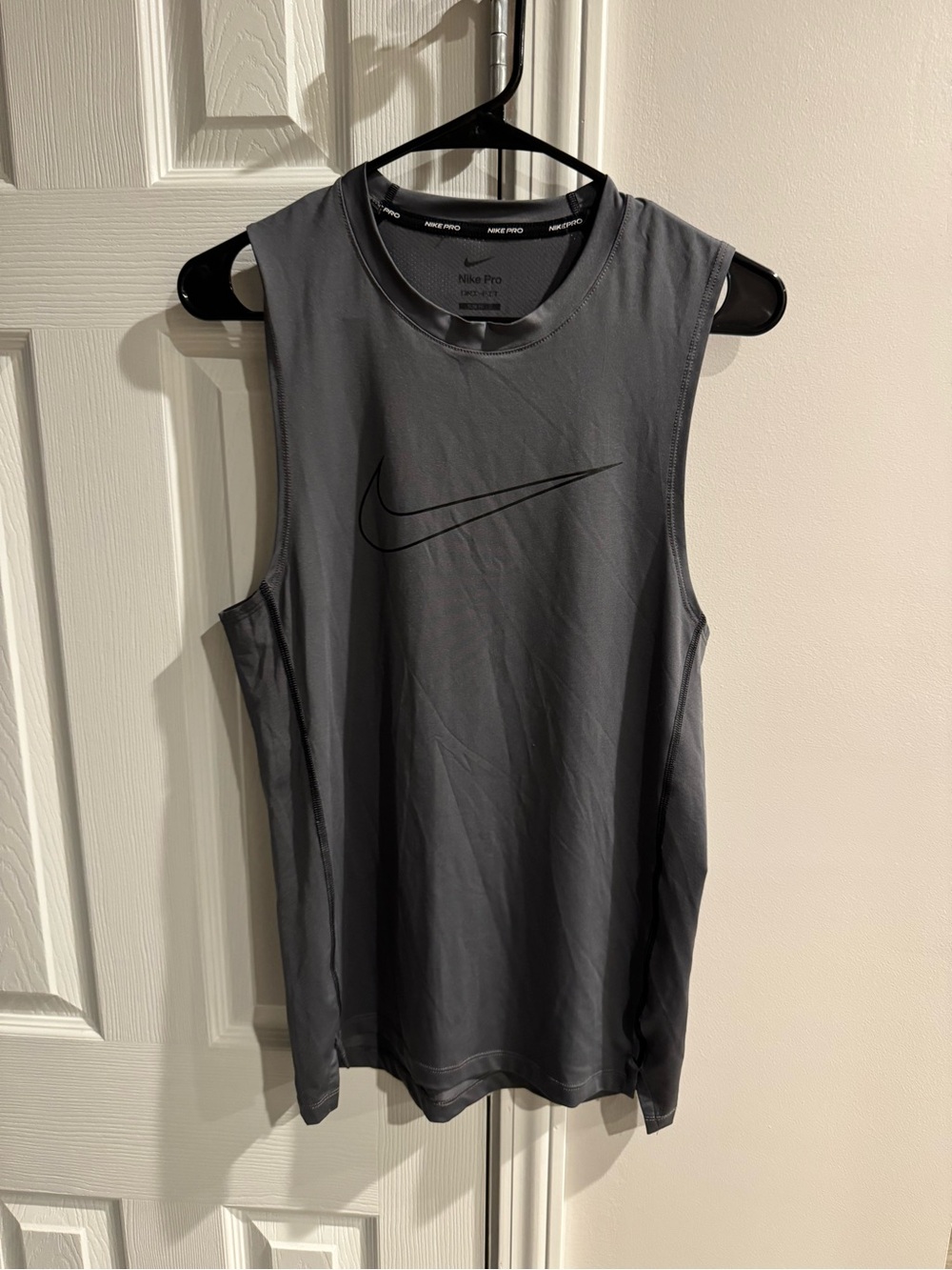 Nike pro gray tank top - Picture 1 of 3